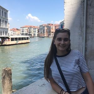 Meet your Posher, Catherine